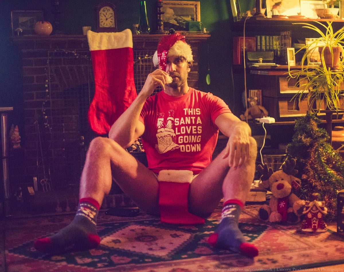 Santa Loves Going Down Men's T Shirt product image 2