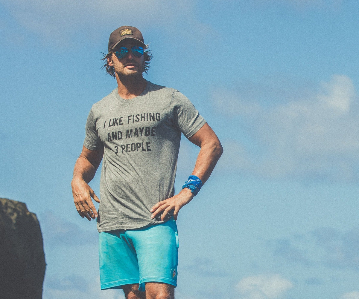 I Like Fishing And Maybe 3 People Men's T Shirt product image 4