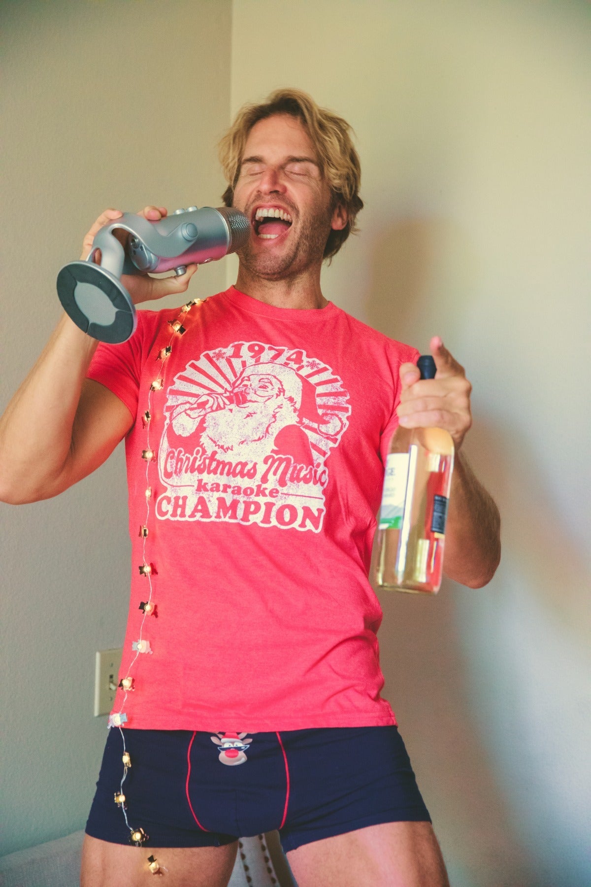 Christmas Music Karaoke Champion Men's T Shirt product image 2