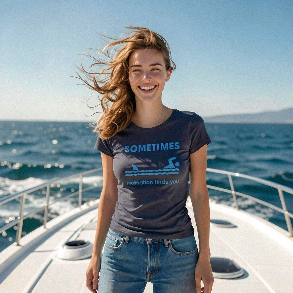 Sometimes Motivation Finds You Women's T Shirt product image 2